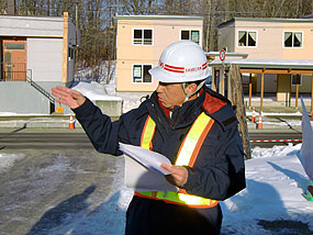 工事担当者から安全対策について説明